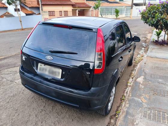FORD FIESTA 1.6 ROCAM SE PLUS 8V FLEX 4P MANUAL FORD FIESTA 1.6 ROCAM SE PLUS 8V FLEX 4P MANUAL
